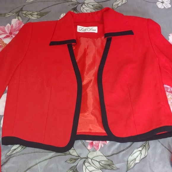 Women Blazer - Picture 3 of 4